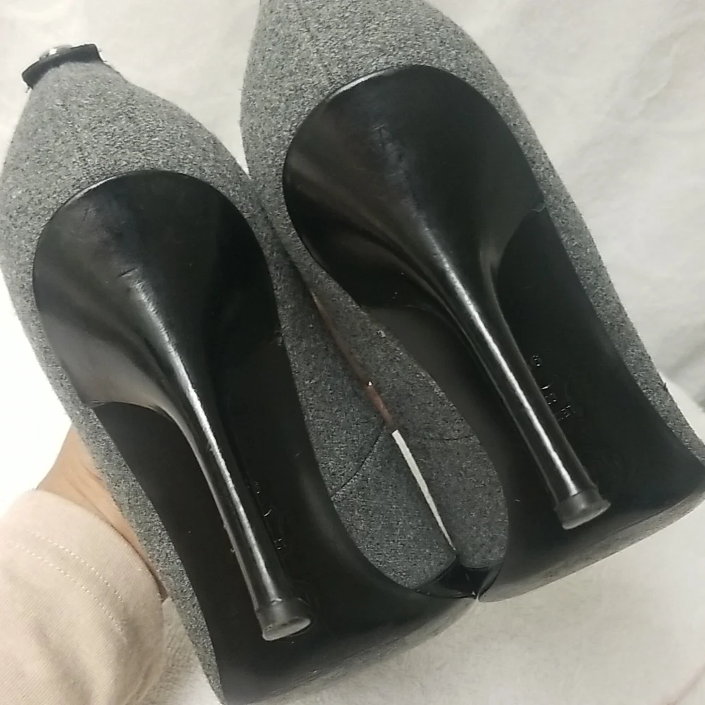 MICHAEL KORS cap toe pumps